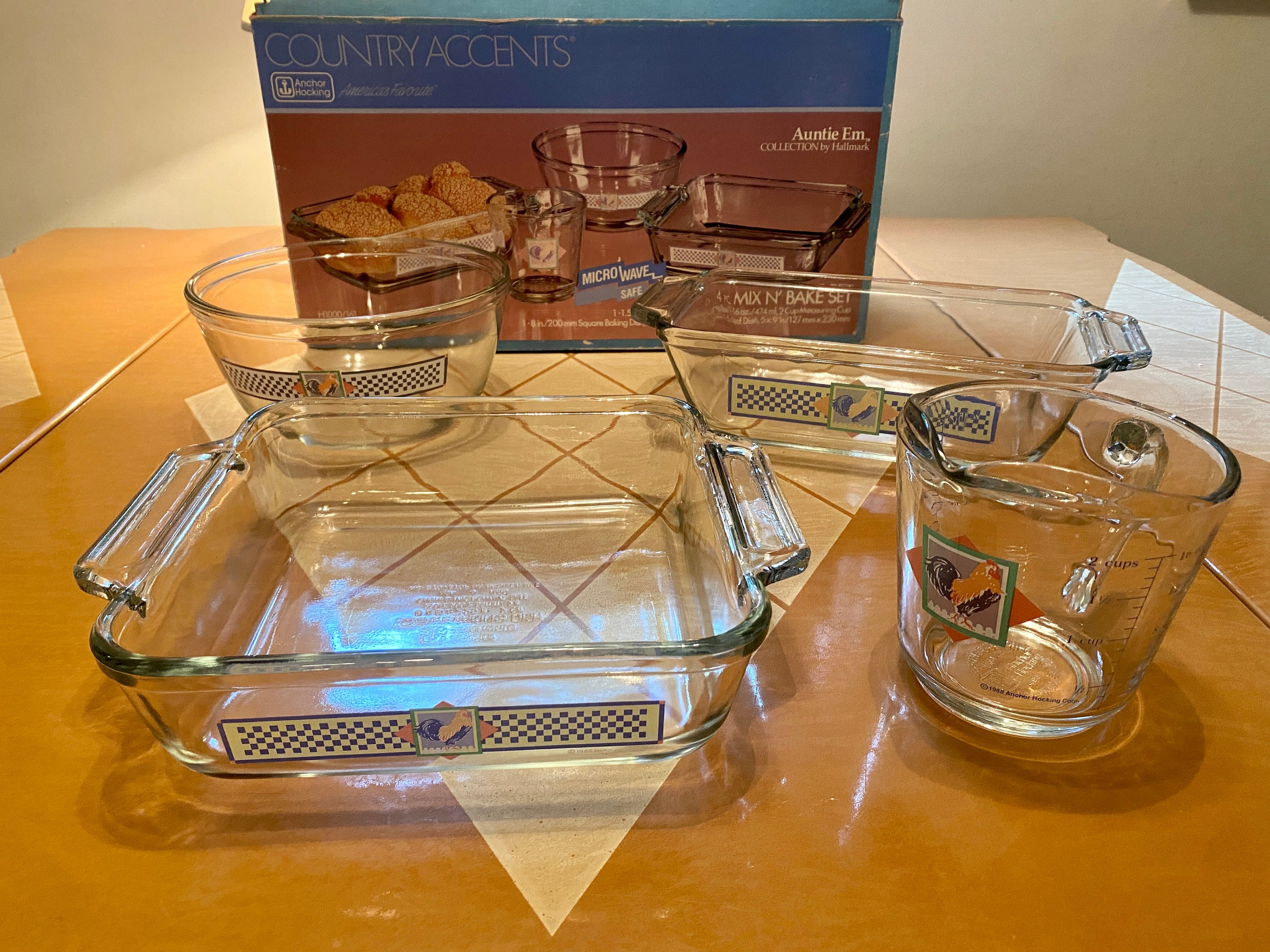 Vintage 1986 Anchor Hocking 4 Piece Mix N' Bake Set / Etsy
