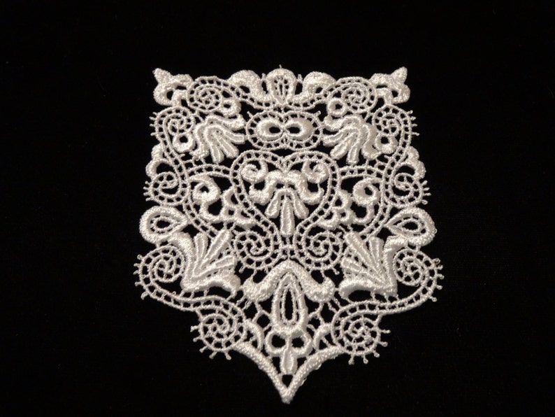 Venise Lace Pocket