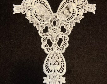 Venise Lace Front Yoke