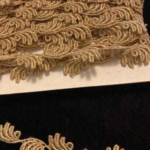 Gold Venise Lace Trim