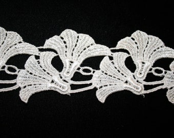 Floral Venise Trim in Lt Ivory