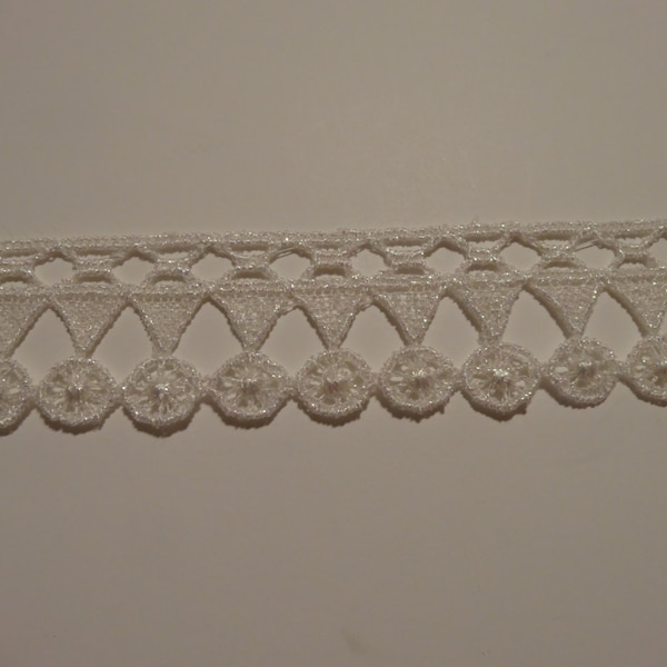 Mother of Pearl Venise Lace Trim