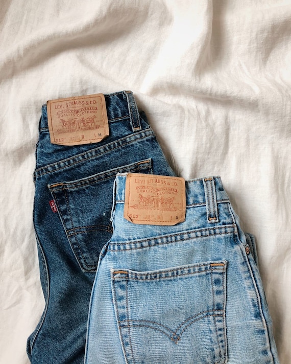 Vintage Levis Jeans//levis High High - Denmark