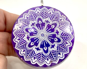 Mandala amethyst / cristal / Herkimer diamond orgonite pendant
