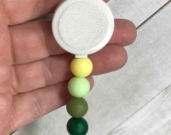 Interchangeable Badge Reel: Silicone Beads with Alligator Clip