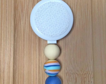 Beaded Badge Reel: Vanilla Rainbow & Sapphire Silicone Beads