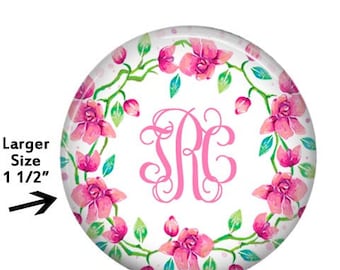 Floral Wreath Monogram Badge Reel: Retractable ID Holder