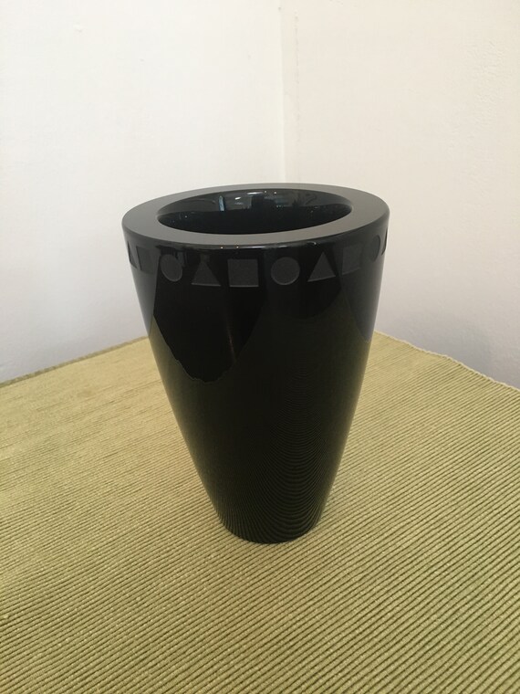 Ward Bennett Design Sasaki Amethyst Black Crystal Vase Etsy