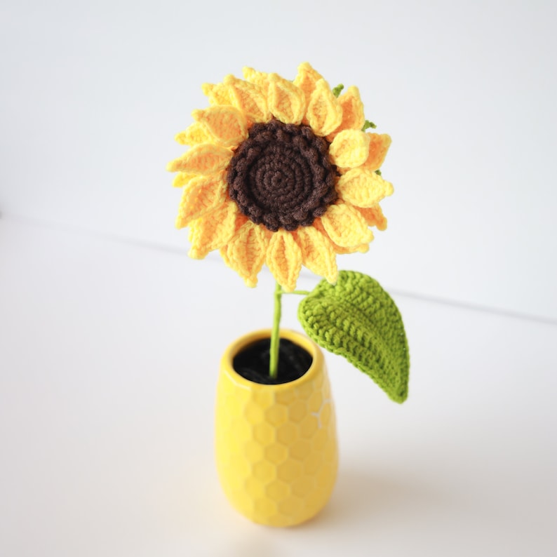 Crochet sunflower, Sunflower with leaves, PDF pattern, Crochet plant, Amigurumi sunflower, Home decor pattern, Handmade sunflower, DIY crochet, Crochet amigurumi, Crochet flower.
