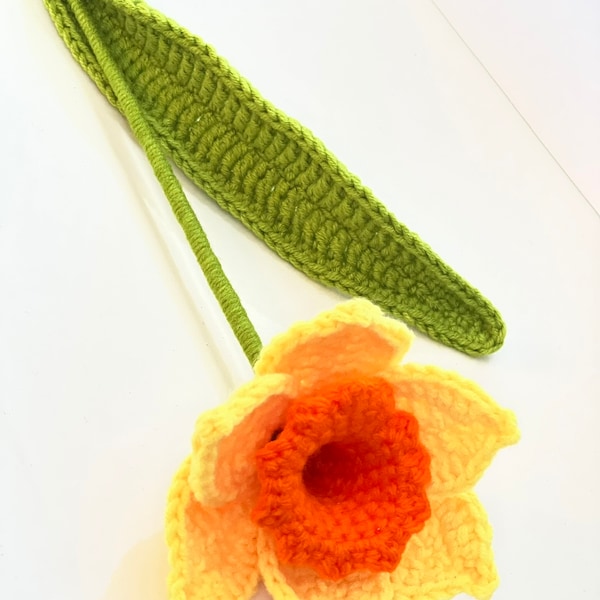 Crochet DAFFODIL Pattern PDF. Easy DIY floral craft instructions and tutorial