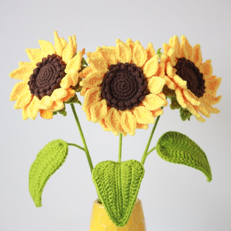 Amigurumi sunflower, Crochet plant flowers, Sunflower with leaves, Crochet pattern PDF, Home decor, Handmade sunflower, DIY crochet, Amigurumi pattern, Crochet decor, Sunflower in a pot.