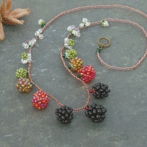 Blackberry Flower to Fruit Necklace, Czech Seed Bead Necklace, UK seller