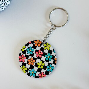 Retro Checkered Keychain, Retro Keychain, Sublimation Keychain, Car Gift, Stocking Stuffer, Flower Keyring, Retro Flower Keyring.