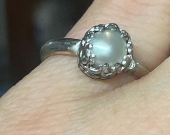 Natural pearl and sterling silver ring