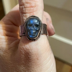 Copper and labradorite skull ring