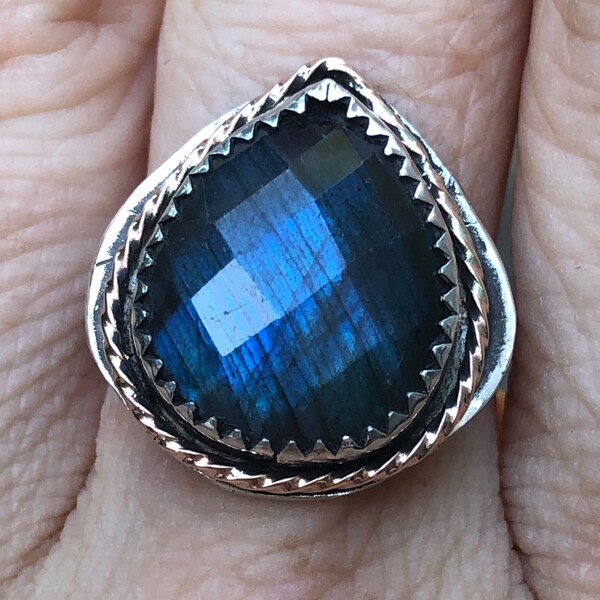 Labradorite and sterling silver ring