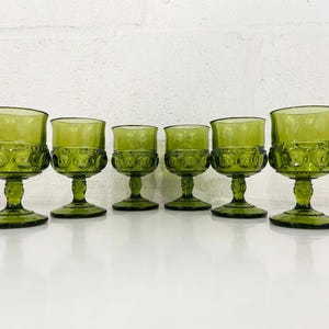 Vintage Green Kings Crown Glasses Cordial Barware Aperitif Stemware Mount Vernon Thumbprint Stemmed Set of 6 Indiana Glass Green 1960s Bar