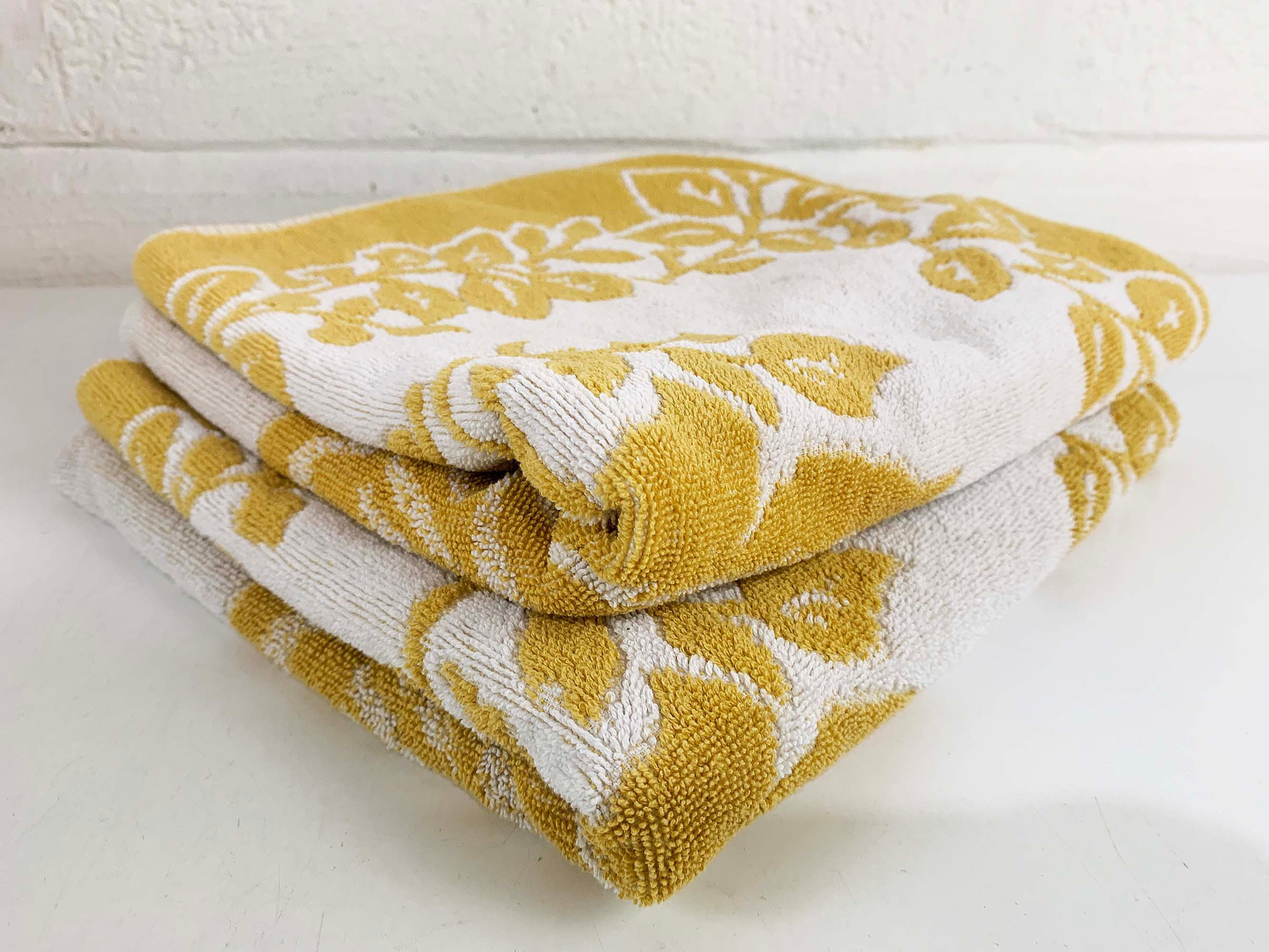 Textured 6 Piece Lotus Towel Set 100% Cotton 680 GSM Ultra-plush