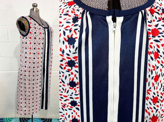 Vintage Blue Striped Print Dress Abstract Red White Mod Day Dress Housedress Sleeveless 1970s Large