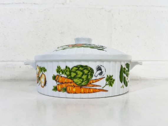 Vintage White Ceramic Casserole Dish Porcelain Round Lidded Woodcrest Styson Japan Vegetable Baking Pan 1960s Fruit Vegetables Ovenware