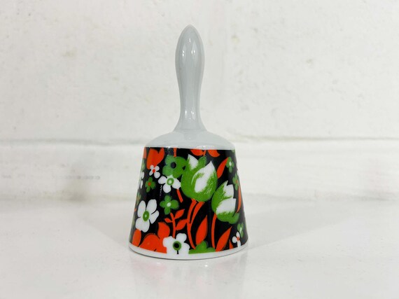 Vintage Flower Power Bell Handle Porcelain Orange Green Kitsch Kitschy MCM Mid-Centiry Kawaii Cute 1970s 70s Home Decor