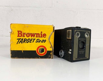 Vintage Kodak Target Six-20 Camera 1930s Art Deco Made in the USA Box Photography Film 30s Antique Bookshelf Shelf Office Decor Target