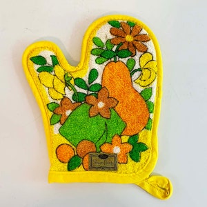 Vintage Terry Pot Holder /mid Century Terry Oven Mitts/mid Century 1970s  Kitchen Pot Holder/vintage Terry Cloth /flower Power Hot Pad 