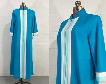 Vintage Teal Blue Velvet Robe Zip Front Maxi Long Sleeve Vanity Fair 1970s White Striped Mod Costume Halloween PJs Pajamas Housecoat XL