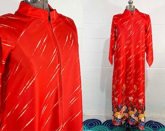 Vintage Red Kaftan Boho Loungewear Robe One Size Floral House Dress Trapeze Muumuu Sharkbite Hem Maxi 1980s 1970s Large Short Sleeve