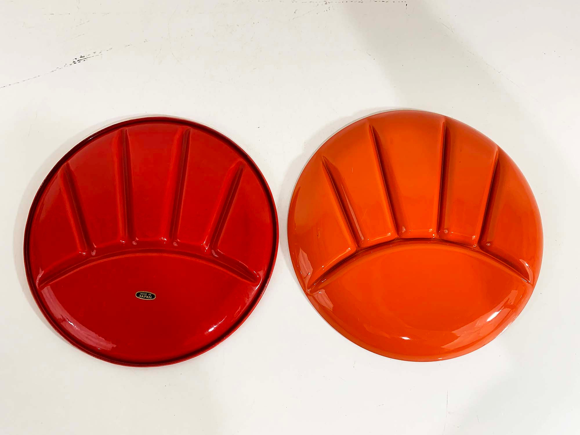 Vintage Fondue Plates Lacquerware Divided Plate Set of 2 Pair Plastic