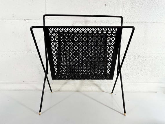 Vintage Magazine Rack Mid Century Black Metal Mesh Book Newspaper Record Holder Mid-Century Wire Holder Basket 1950s 1960s MCM Mad Men