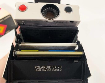 Vintage SX-70 Polaroid Land Camera Model 2 Instant Film