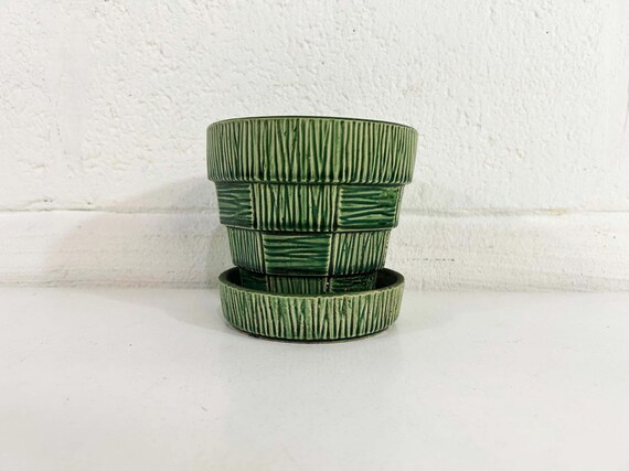 Vintage McCoy Basketweave Forest Green Planter Minimal Brush Attached Saucer Mid-Century Pottery Pot Mid Century Modern USA 1950s 50s MCM