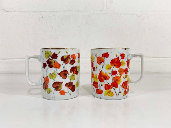 Vintage Fall Leaves Mugs Japan Yellow Mid Century Autumn Leaf Pattern 1970s Set of 2 MCM Retro Kitsch Kawaii Dopamin Decor