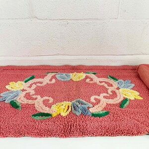 Vintage Chenille Bath Mat Pink Dixie Belle NOS Deadstock Toilet Seat Cover Boho Restroom Decor Mid-Century 1950s 50s 1960s 60s image 4