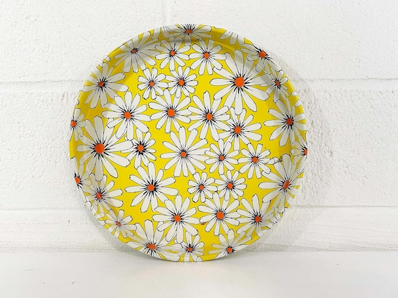 Vintage Yellow Floral Metal Drink Tray Plate Retro Round Mid-Century Flower Flowers USA Made Daisy White Barware Serving 1960s 1970s