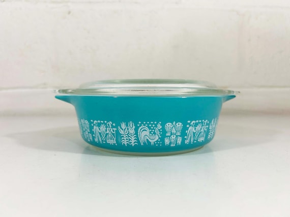 Vintage Pyrex Blue Butterprint Cinderella Casserole: Mid-Century Ovenware with Lid