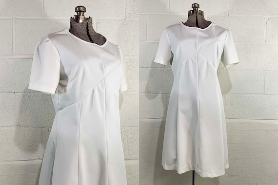 Vintage White Short Sleeve Dress Alternative Wedding Mod Non-Traditional Wedding Gown Mid-Century Bridesmaid 1960s 60s Large