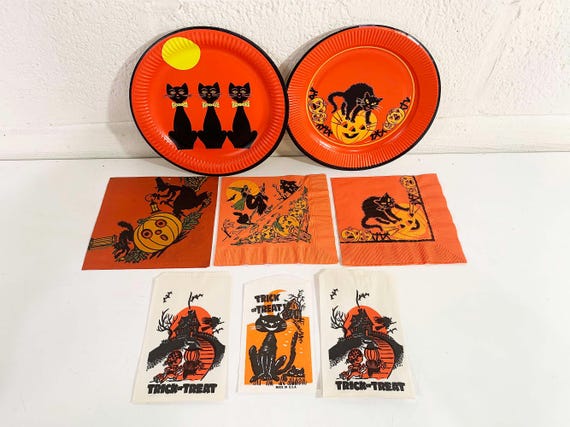 Vintage Halloween Party Plate Napkin Favor Treat Bag Crepe Paper Black Cat Pumpkin Decoration 1960s 60s NOS Deadstock Jack O' Lantern 1950s