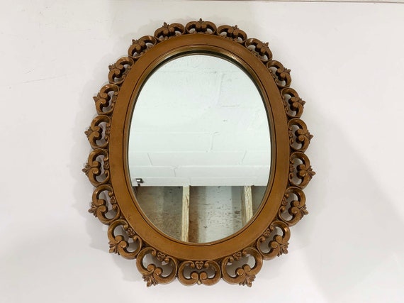 Vintage Syroco Romanesque Mirror Baroque Gold Oval Wooden Wood Frame Mid-Century Victorian Flowers Framed Wall Hanging 1950s
