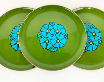 Vintage Plastic Flower Power Plates Set of 3 1960s 1970s Avocado Green Blue Small Lacquer Mid-Century MCM Japan CTO