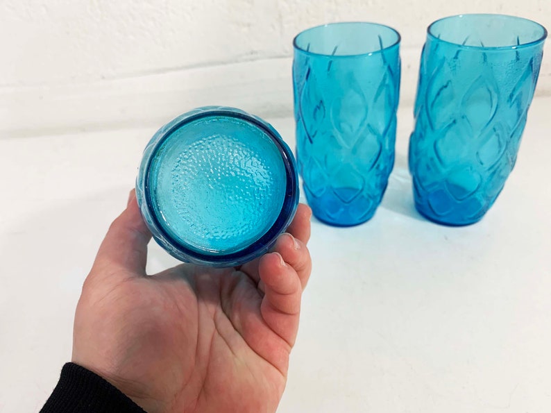 Vintage Aqua Blue Glasses Teal Water Glass Mid-Century Glassware Set of 3 Dopamine Anchor Hocking Diamond Madrid Pattern 1970s 70s image 6