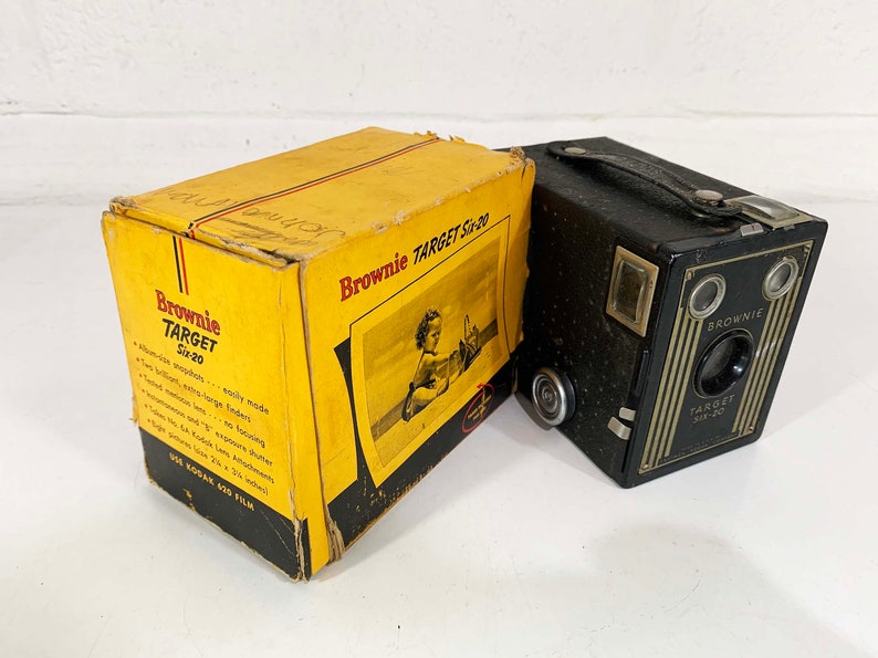 Vintage Kodak Target Six-20 Camera 1930s Art Deco Made in the USA Box Photography Film 30s Antique Bookshelf Shelf Office Decor Target image 2