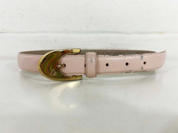 Vintage Soft Pink Leather Belt Liz Claiborne Gold Metal Buckle Small 1990s 90s 1990 Medium Pastel Y2K Style