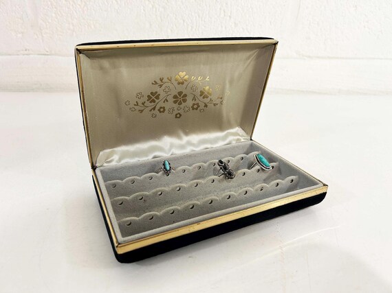 Vintage Travel Jewelry Box Black Velvet Earring Ring Case Hard Clamshell Retro Necklace Earrings Vanity Storage Mele Style 1970s