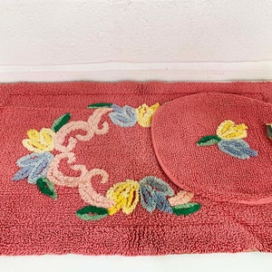 Vintage Chenille Bath Mat Pink Dixie Belle NOS Deadstock Toilet Seat Cover Boho Restroom Decor Mid-Century 1950s 50s 1960s 60s image 2