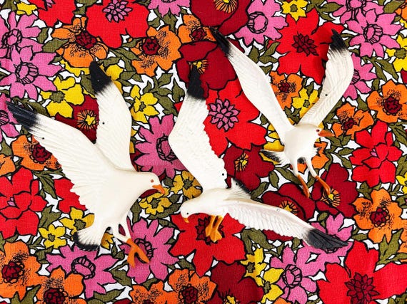 Vintage Seagull Wall Hangings 3 Flying Gulls Plaque Sculpture Beach House Mid-Century Ocean Birds in Flight Cast Metal 1960s