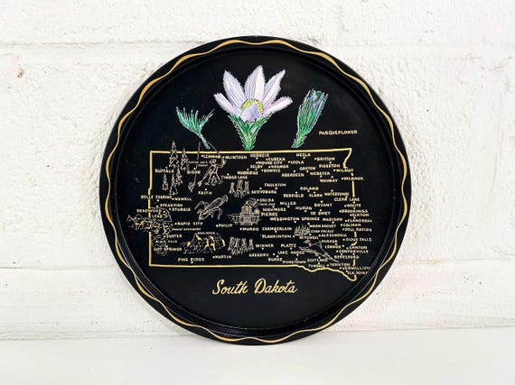 Vintage Metal South Dakota Drink Tray Plate Souvenir Retro Round Mid-Century Barware Black White Bar Pasqueflower