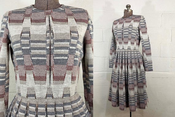 Vintage Knit Dress Kimberly Wool Blend Funky Zig Zag Chevron Fit and Flare Pleated Skirt Striped Mod 70s Long Sleeves 1970s Medium Small