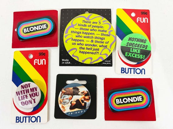 Vintage Novelty Pinback Button Brooch Gift 80s 90s Rainbow Blondie Friends Deadstock